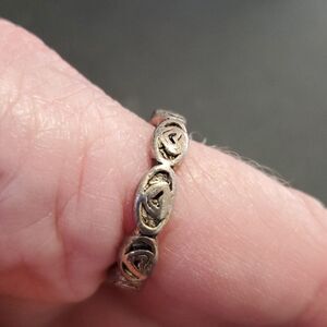 Silver tone heart ring